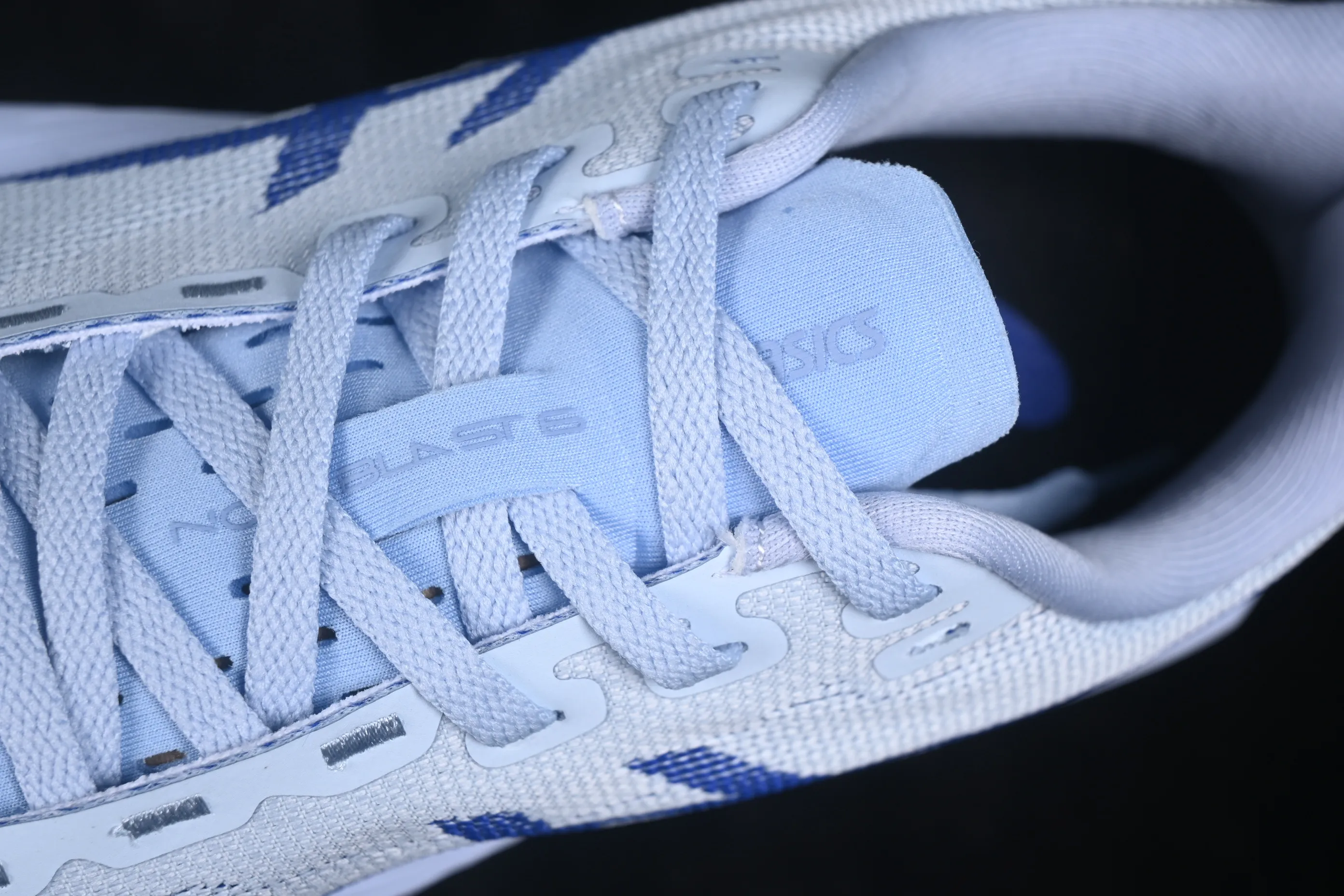 All categories Asics ASICS series Asics Novablast 6 1011C243-402